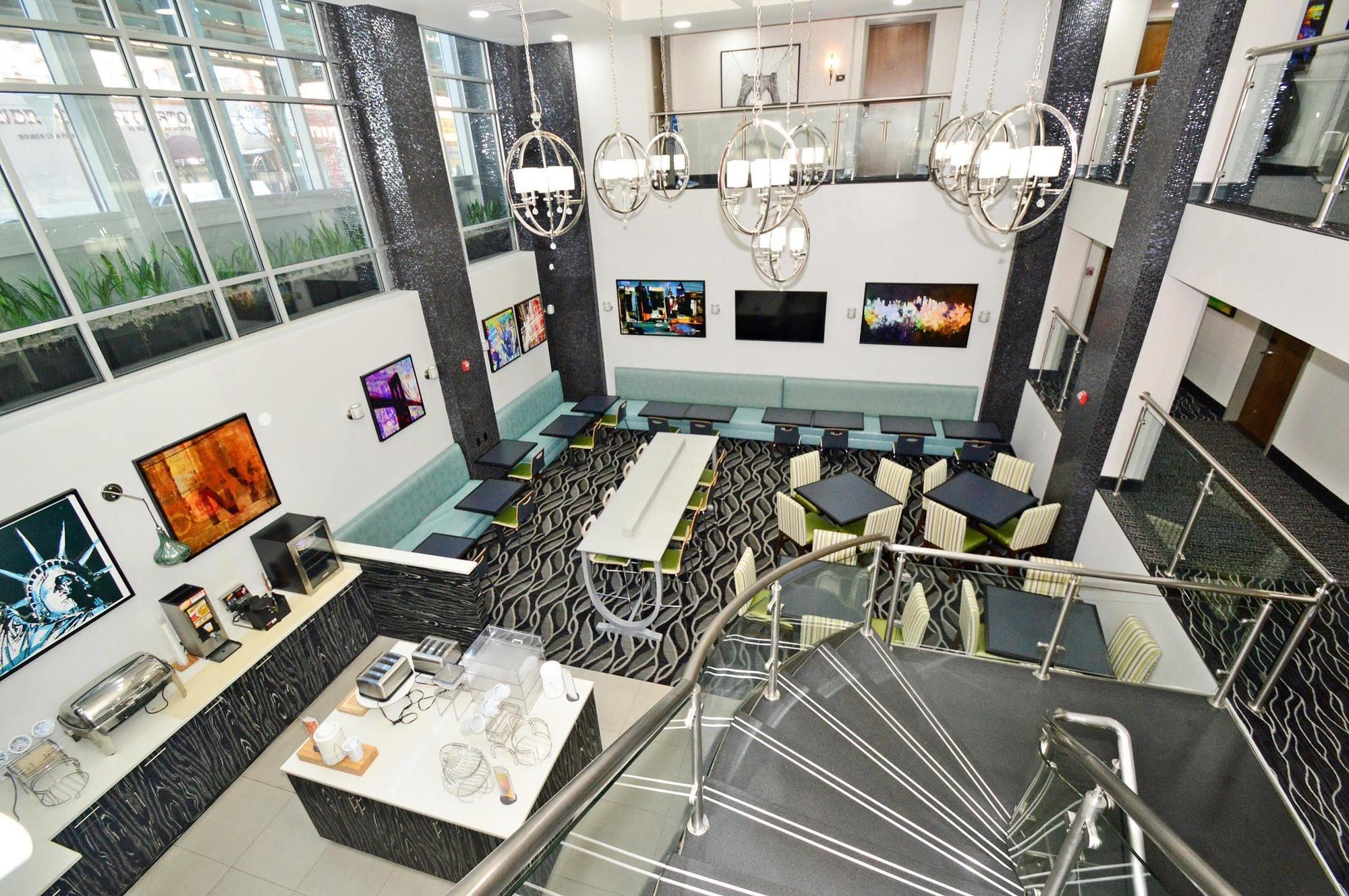Best Western Plus Laguardia Airport Hotel ニューヨーク 設備 写真